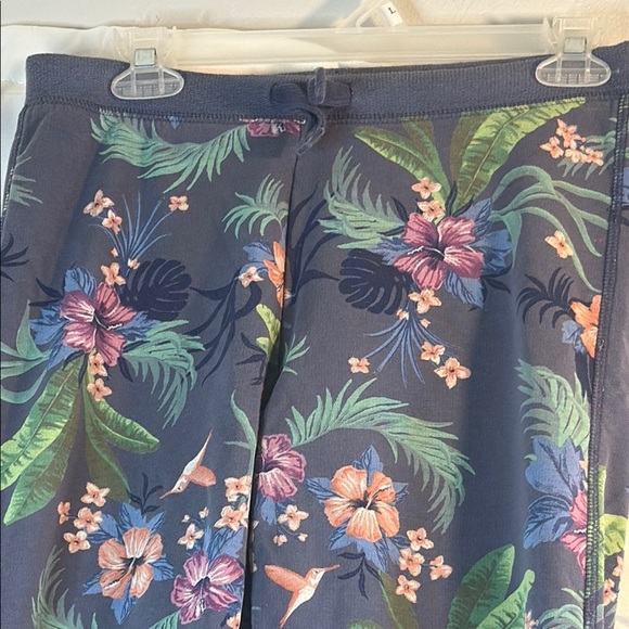 Floral Patterned Pants - Picture 2 of 7